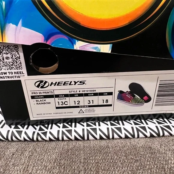 Heelys Kids Sneakers Neon Rainbow Stripe with Pink Wheels - Picture 4 of 4